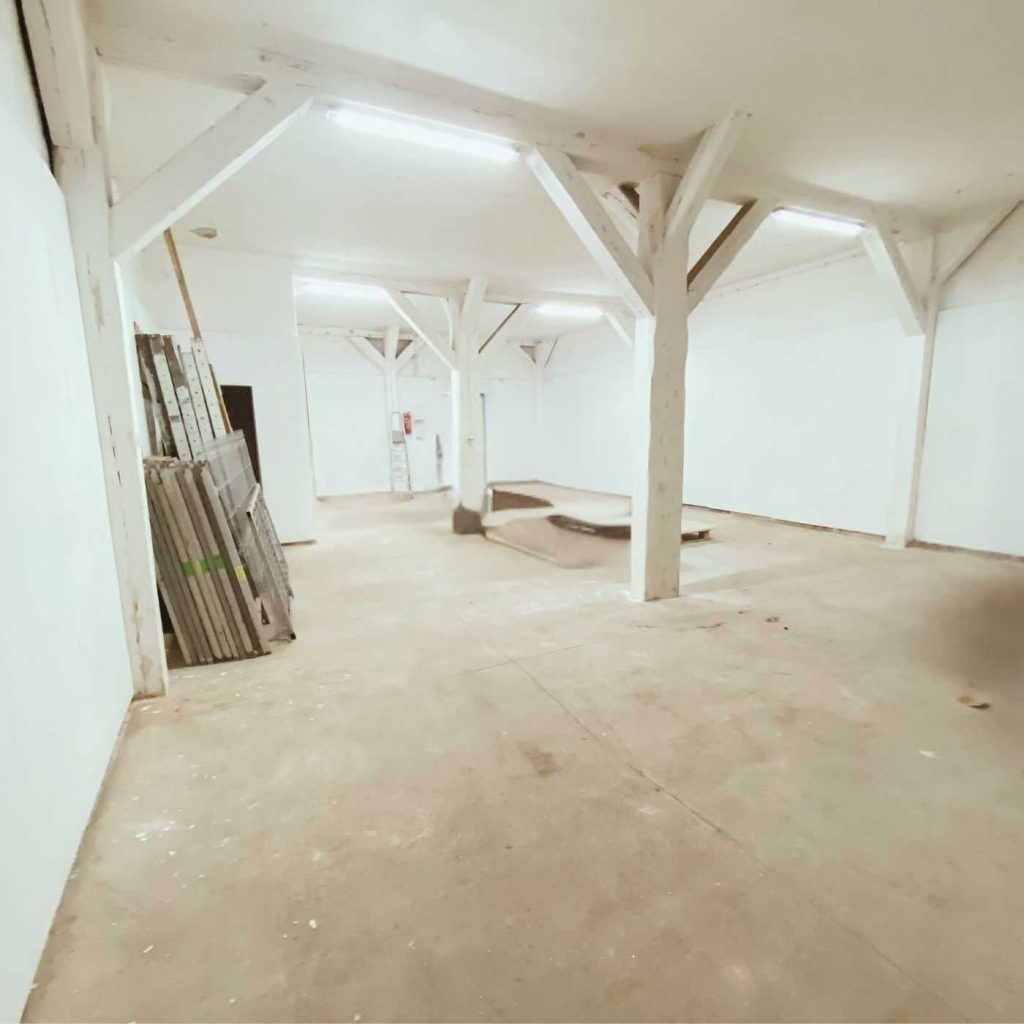 Magazyn 2, 100 m2 przy ul. Towarowej 10 w Brzegu - wnetrze, drugi kadr